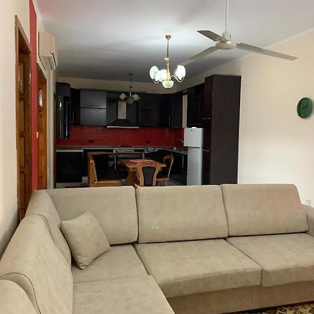 Shtepi Me Qera Fier Villa Exteriör bild